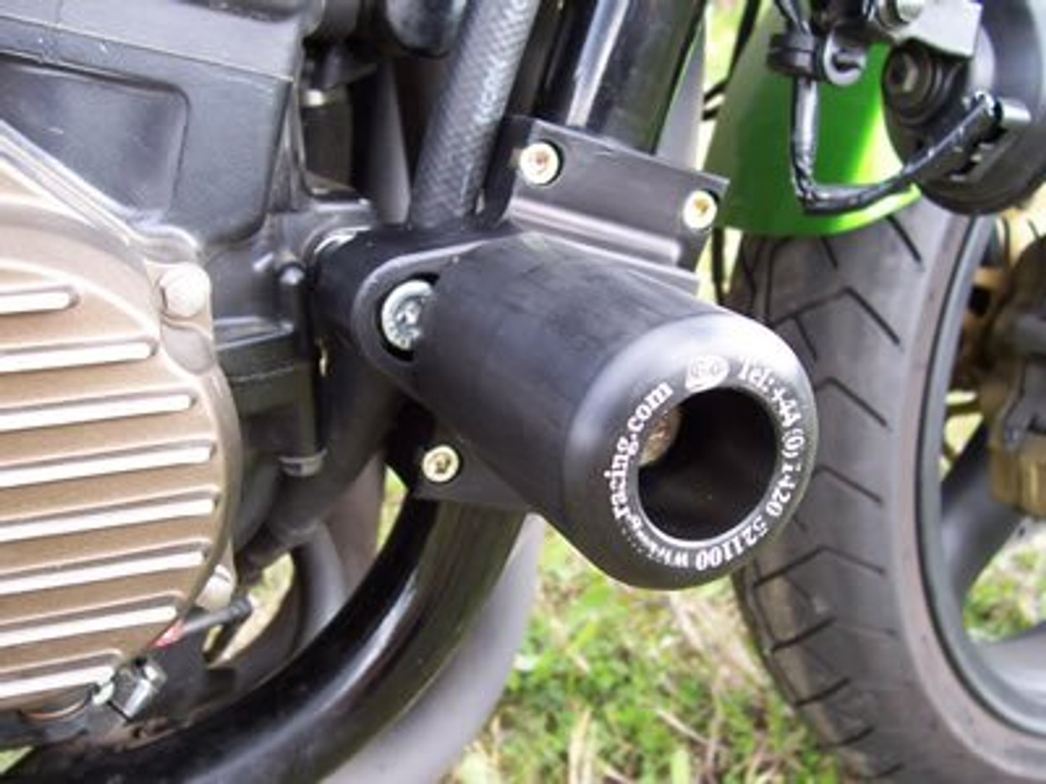 R&G Racing Crash Protector for Kawasaki ZRX1100 '96-'07, ZRX1200 '99-'16 R&G Racing Crash Protector for Kawasaki ZRX1100 '96-'07, ZRX1200 '99-'16